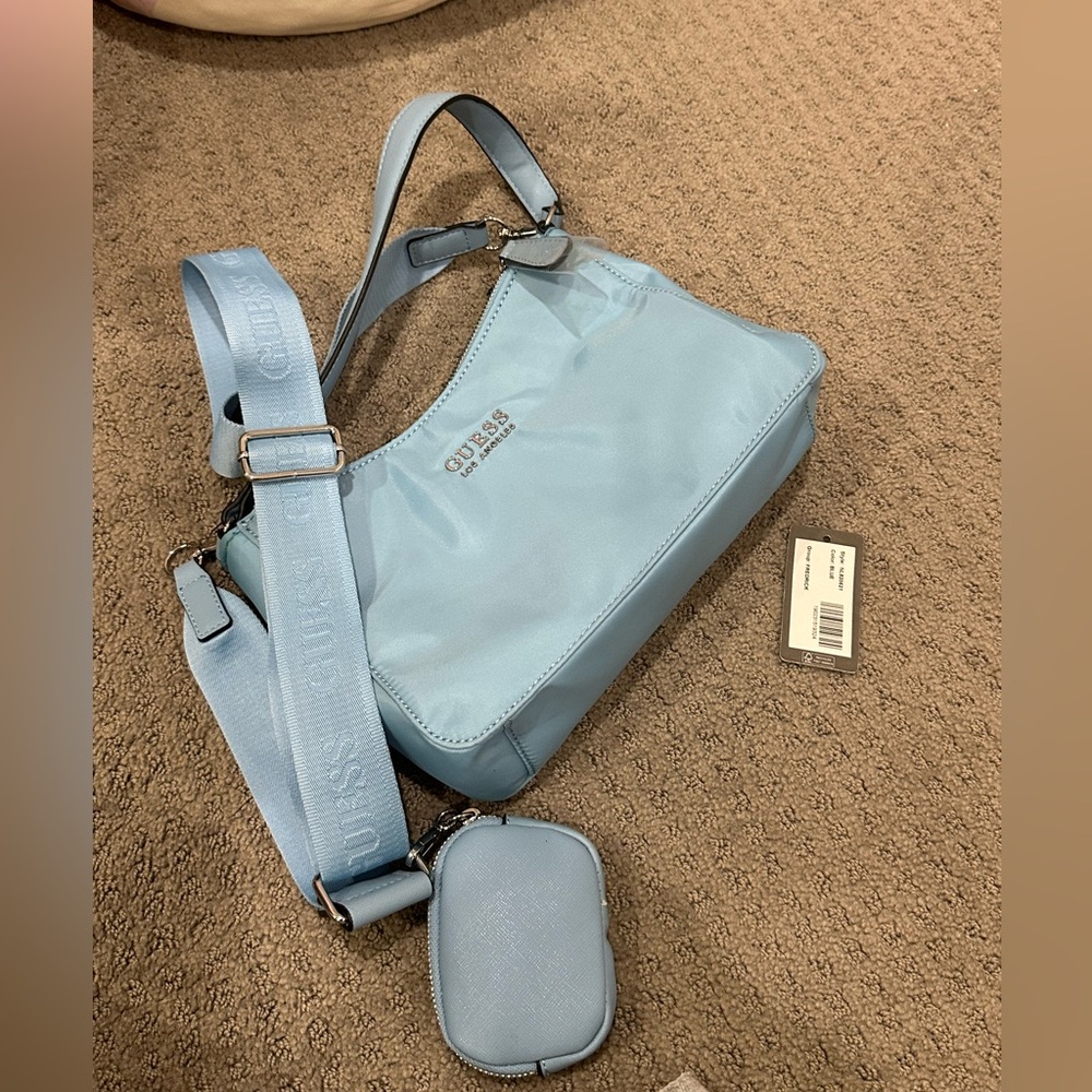 Woman’s Brand New Guess Purse